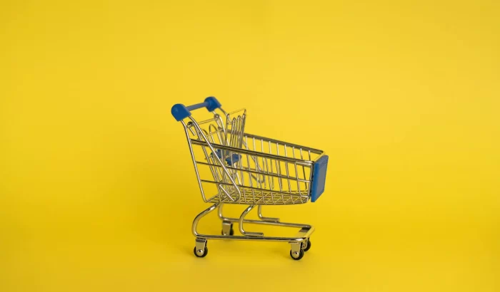 WooCommerce vs. Shopify: Choosing the Right E-Commerce Platform